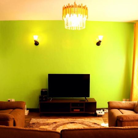 Pleasant Nest Homestay Near Jkia Airport And Sgr Station نيروبي المظهر الخارجي الصورة