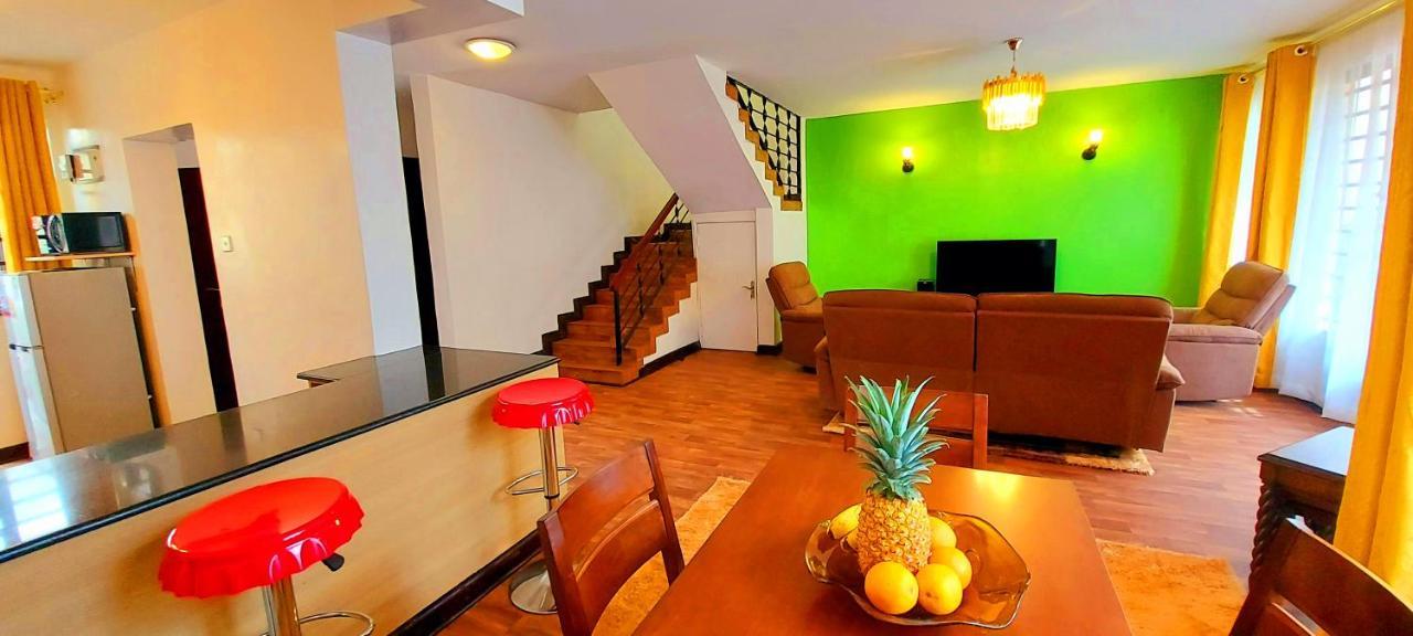 Pleasant Nest Homestay Near Jkia Airport And Sgr Station نيروبي المظهر الخارجي الصورة